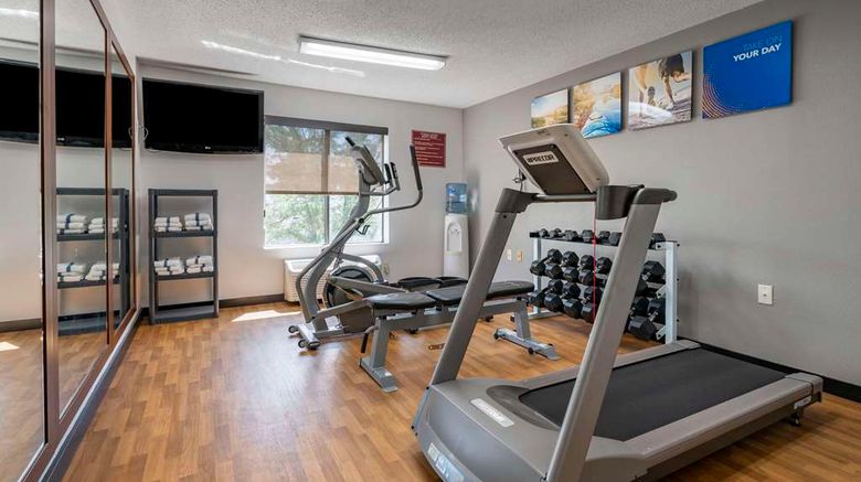<b>Comfort Inn Health</b>. Images powered by <a href="https://iceportal.shijigroup.com/" title="IcePortal" target="_blank">IcePortal</a>.