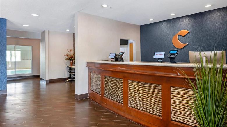 <b>Comfort Inn Lobby</b>. Images powered by <a href="https://iceportal.shijigroup.com/" title="IcePortal" target="_blank">IcePortal</a>.