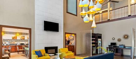 Comfort Suites Vincennes Lobby
