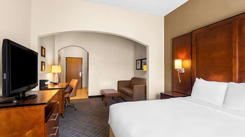 <b>Comfort Suites Vincennes Room</b>. Images powered by <a href="https://iceportal.shijigroup.com/" title="IcePortal" target="_blank">IcePortal</a>.