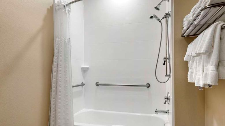 <b>Comfort Inn Crawfordsville Room</b>. Images powered by <a href="https://iceportal.shijigroup.com/" title="IcePortal" target="_blank">IcePortal</a>.