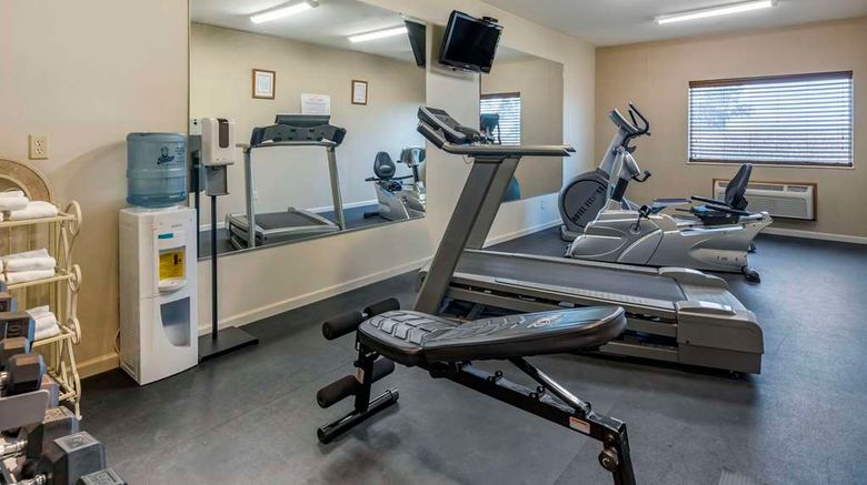 <b>Comfort Inn Crawfordsville Health</b>. Images powered by <a href="https://iceportal.shijigroup.com/" title="IcePortal" target="_blank">IcePortal</a>.