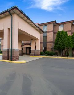 Quality Inn & Suites, Sellersburg