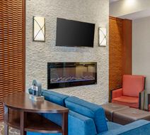 Comfort Suites Lobby