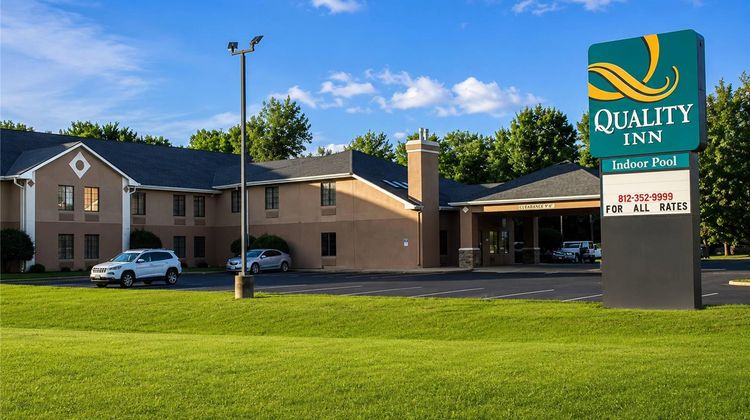 Quality Inn North Vernon Exterior