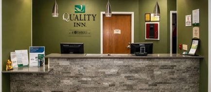 Quality Inn North Vernon Lobby