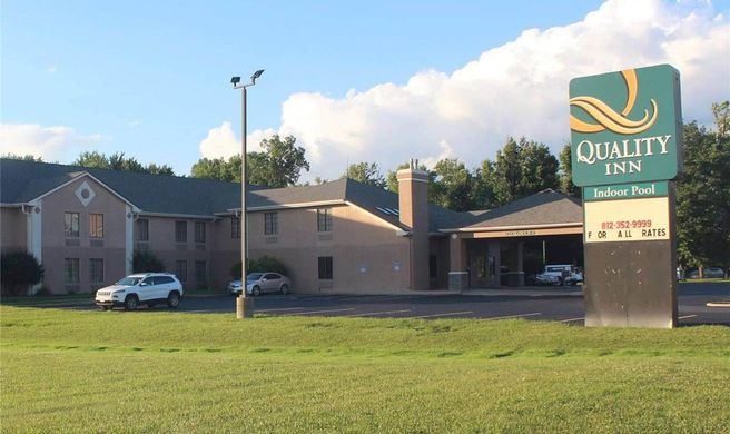 Quality Inn North Vernon Exterior