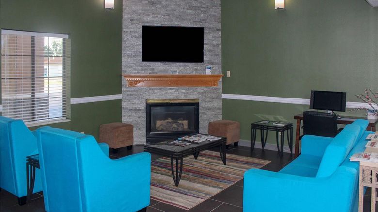 <b>Quality Inn North Vernon Lobby</b>. Images powered by <a href="https://iceportal.shijigroup.com/" title="IcePortal" target="_blank">IcePortal</a>.