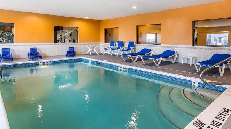 <b>Comfort Suites Fort Wayne Pool</b>. Images powered by <a href="https://iceportal.shijigroup.com/" title="IcePortal" target="_blank">IcePortal</a>.
