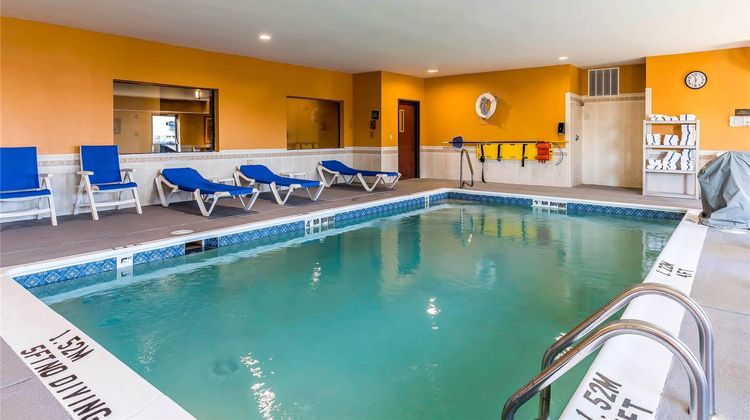 Comfort Suites Fort Wayne Pool