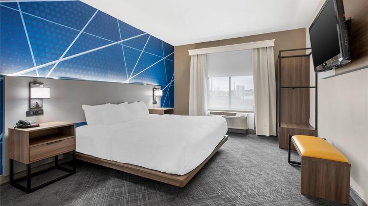 Comfort Suites Fort Wayne Suite