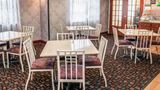 <b>Quality Inn & Suites Restaurant</b>. Images powered by <a href="https://iceportal.shijigroup.com/" title="IcePortal" target="_blank">IcePortal</a>.