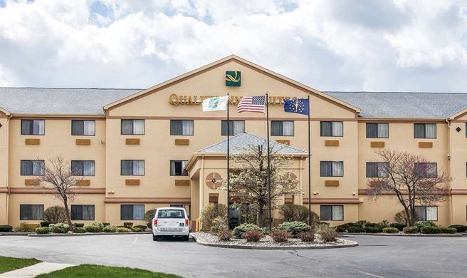 Quality Inn & Suites Exterior