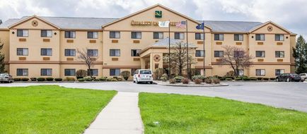 Quality Inn & Suites Exterior