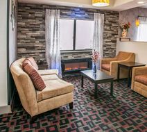 Quality Inn & Suites Lobby
