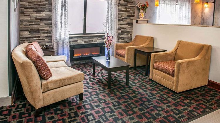 Quality Inn & Suites Lobby