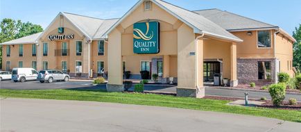 Quality Inn Exterior