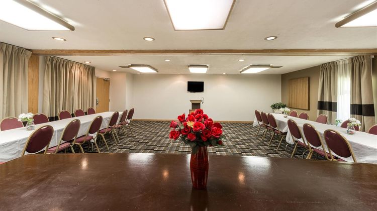 Quality Inn and Suites Portage Central Meeting