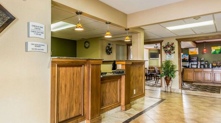 Quality Inn Batesville Lobby