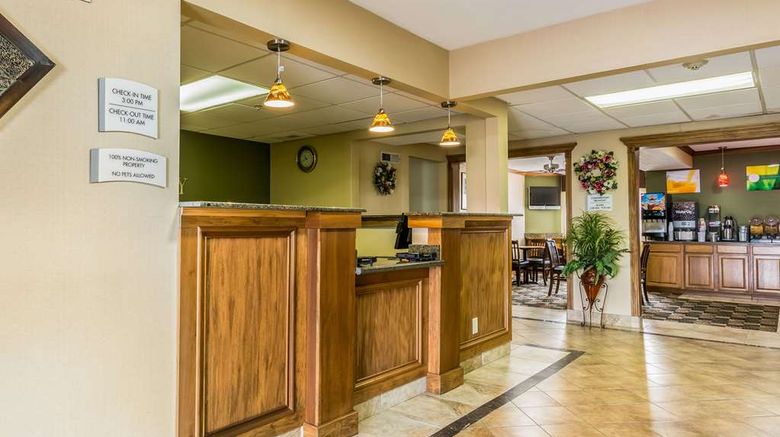<b>Quality Inn Batesville Lobby</b>. Images powered by <a href="https://iceportal.shijigroup.com/" title="IcePortal" target="_blank">IcePortal</a>.