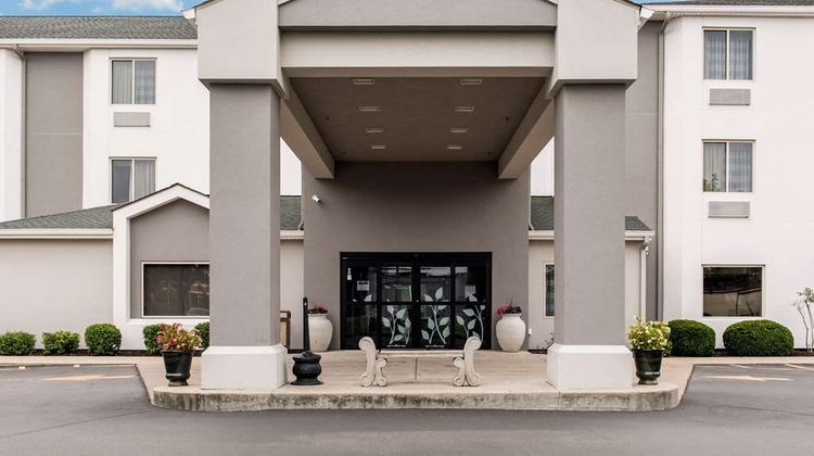 Sleep Inn and Suites Columbus South Exterior
