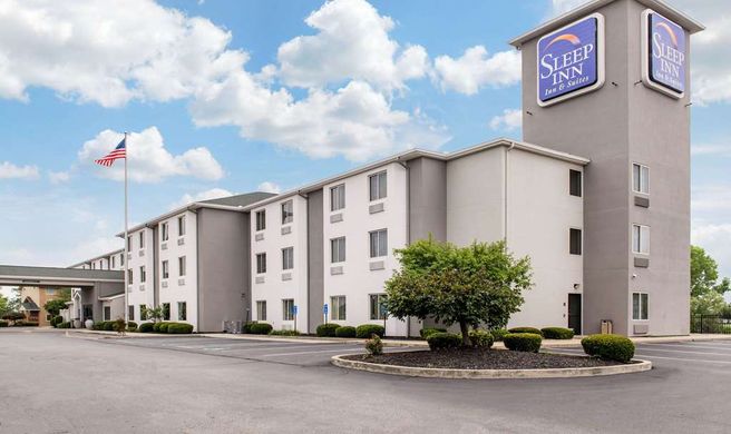 Sleep Inn and Suites Columbus South Exterior