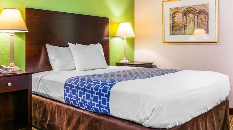 Econo Lodge Vincennes Room