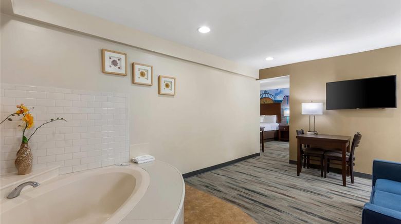 <b>Quality Inn Corydon Suite</b>. Images powered by <a href="https://iceportal.shijigroup.com/" title="IcePortal" target="_blank">IcePortal</a>.