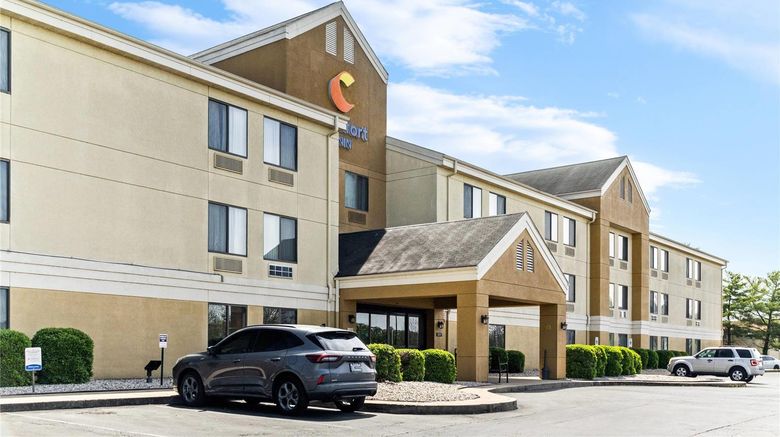 <b>Comfort Inn East, Evansville Exterior</b>. Images powered by <a href="https://iceportal.shijigroup.com/" title="IcePortal" target="_blank">IcePortal</a>.