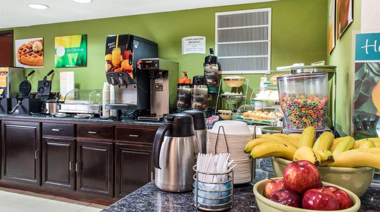 Quality Inn & Suites Anderson Restaurant
