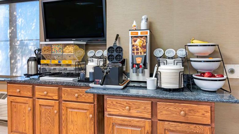 <b>Comfort Inn Restaurant</b>. Images powered by <a href="https://iceportal.shijigroup.com/" title="IcePortal" target="_blank">IcePortal</a>.