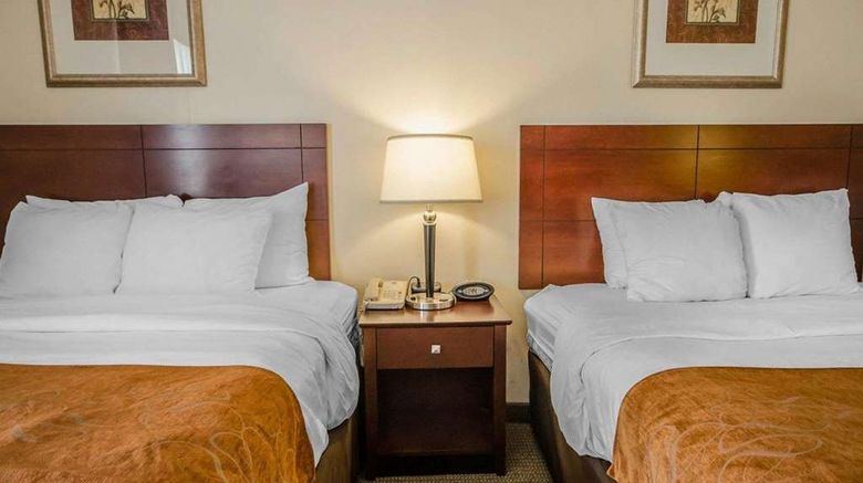 <b>Quality Suites Jeffersonville Room</b>. Images powered by <a href="https://iceportal.shijigroup.com/" title="IcePortal" target="_blank">IcePortal</a>.