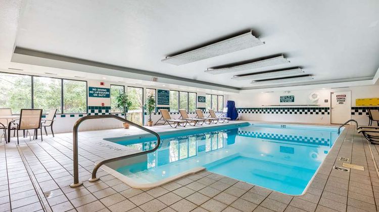 Comfort Inn & Suites Pool