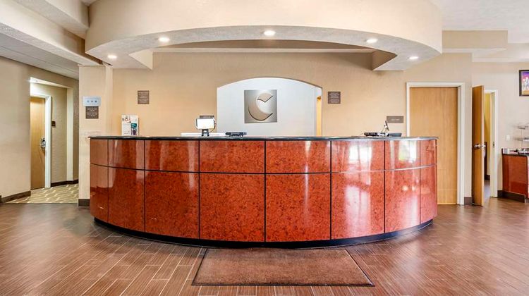 Comfort Suites Lobby