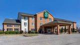 <b>Quality Inn & Suites Exterior</b>. Images powered by <a href="https://iceportal.shijigroup.com/" title="IcePortal" target="_blank">IcePortal</a>.