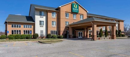 Quality Inn & Suites Exterior