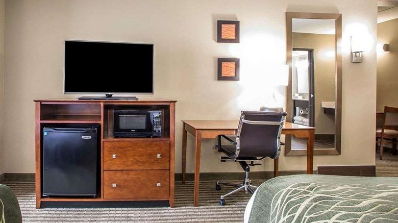 <b>Comfort Inn of Hammond Room</b>. Images powered by <a href="https://iceportal.shijigroup.com/" title="IcePortal" target="_blank">IcePortal</a>.
