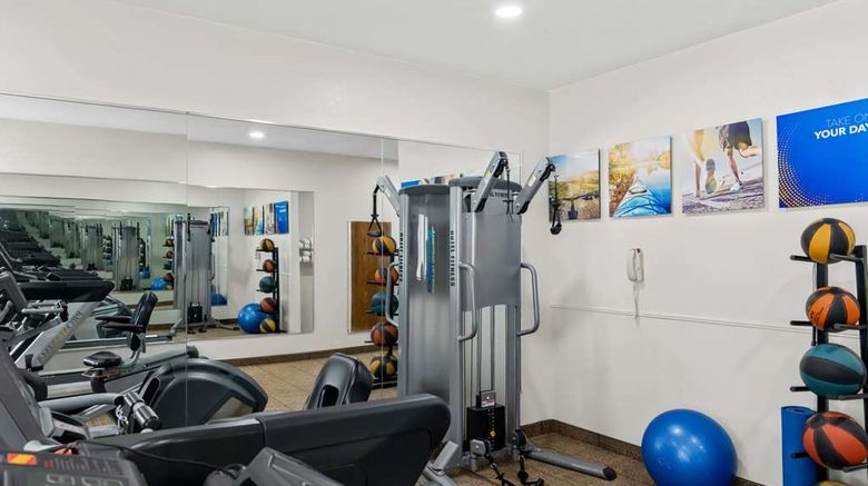 <b>Comfort Inn Schererville Health</b>. Images powered by <a href="https://iceportal.shijigroup.com/" title="IcePortal" target="_blank">IcePortal</a>.