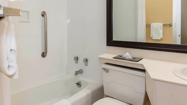 Quality Inn & Conference Center Room