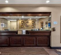Comfort Inn & Suites Lobby