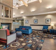 Comfort Inn & Suites Lobby