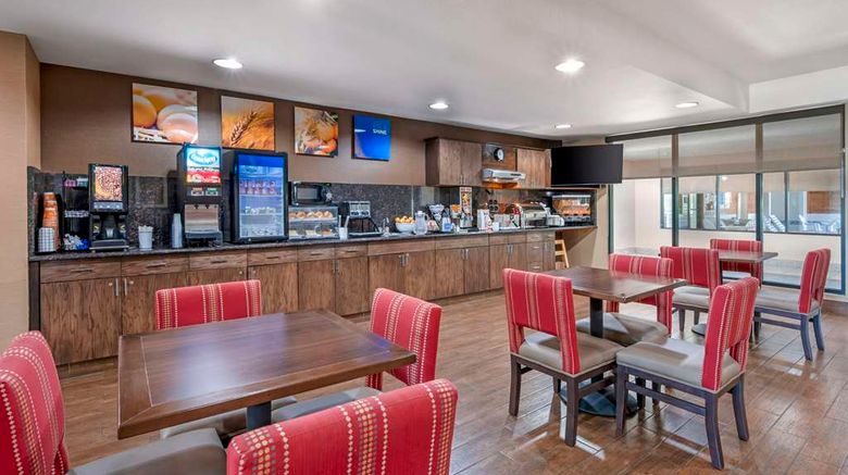 <b>Comfort Inn Fremont Restaurant</b>. Images powered by <a href="https://iceportal.shijigroup.com/" title="IcePortal" target="_blank">IcePortal</a>.