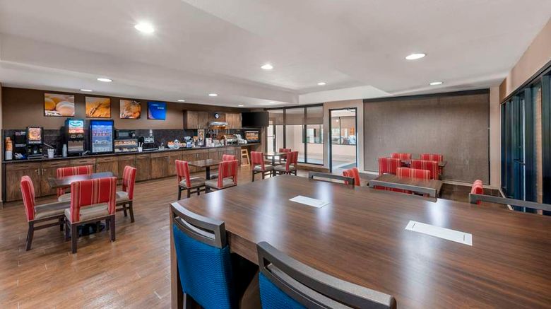 <b>Comfort Inn Fremont Restaurant</b>. Images powered by <a href="https://iceportal.shijigroup.com/" title="IcePortal" target="_blank">IcePortal</a>.