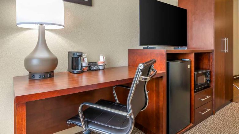 <b>Comfort Inn Fremont Room</b>. Images powered by <a href="https://iceportal.shijigroup.com/" title="IcePortal" target="_blank">IcePortal</a>.