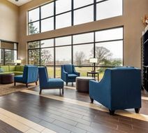 Comfort Suites Elkhart South Lobby