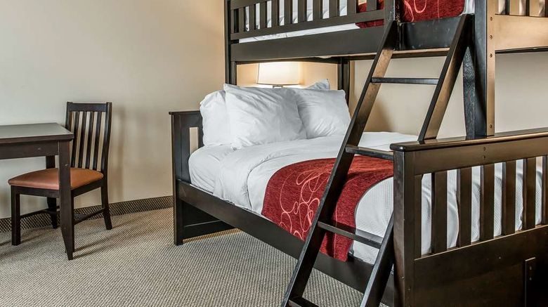 <b>Comfort Suites South Bend Suite</b>. Images powered by <a href="https://iceportal.shijigroup.com/" title="IcePortal" target="_blank">IcePortal</a>.
