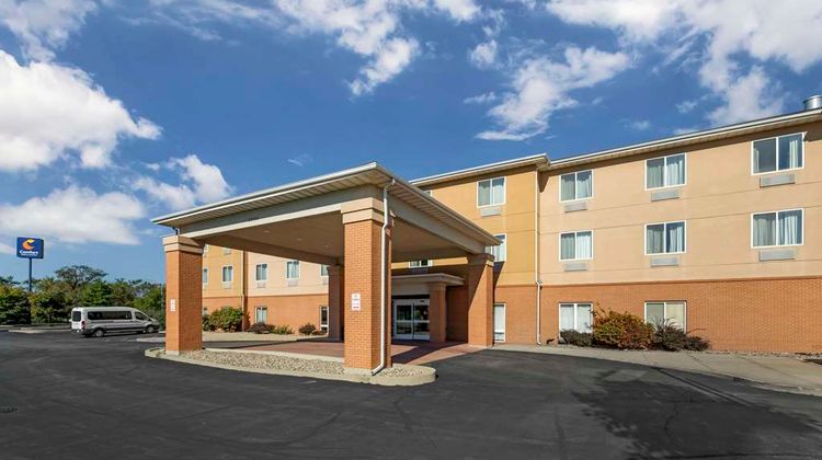 Comfort Inn & Suites Porter Exterior