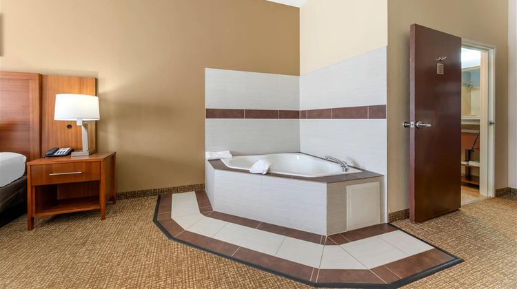 Comfort Inn & Suites Porter Suite