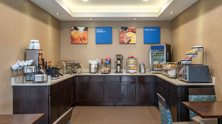 <b>Comfort Inn Madison near Clifty Falls Restaurant</b>. Images powered by <a href="https://iceportal.shijigroup.com/" title="IcePortal" target="_blank">IcePortal</a>.