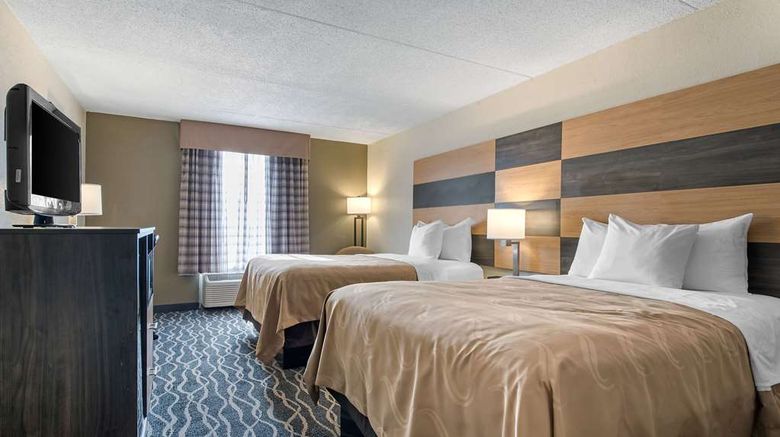 <b>Quality Inn & Suites Room</b>. Images powered by <a href="https://iceportal.shijigroup.com/" title="IcePortal" target="_blank">IcePortal</a>.